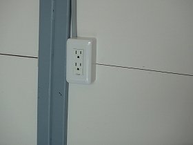 コンセント取り付け
